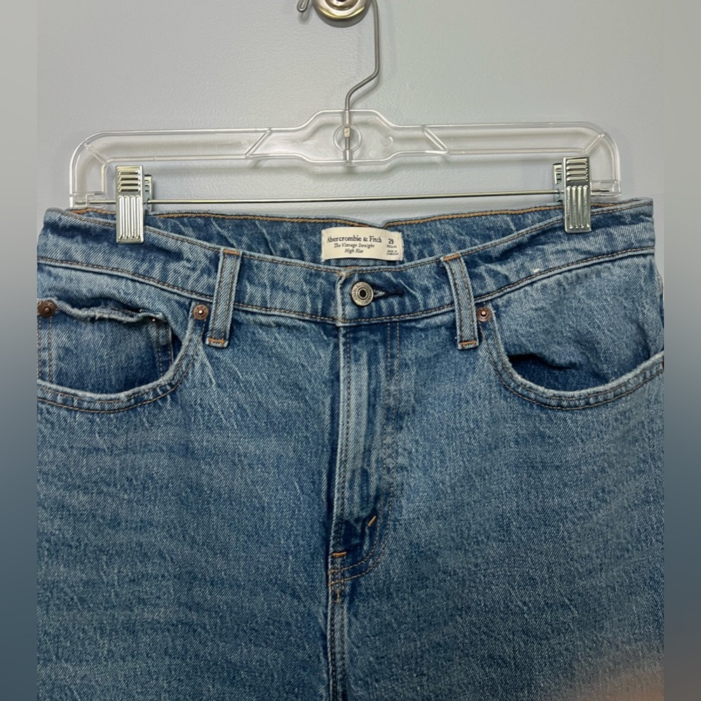 Abercrombie Women’s Vintage Straight High Rise jeans Size 29 - Picture 2 of 4